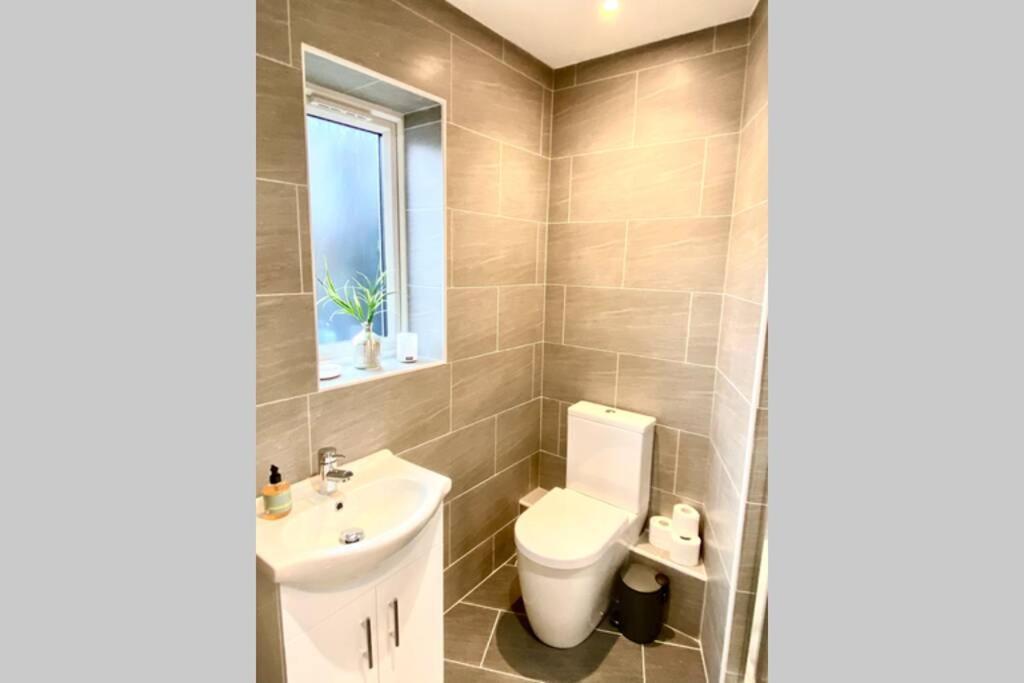 Stunning New Apartment Set In St Leonards On Sea Hollington  Bagian luar foto